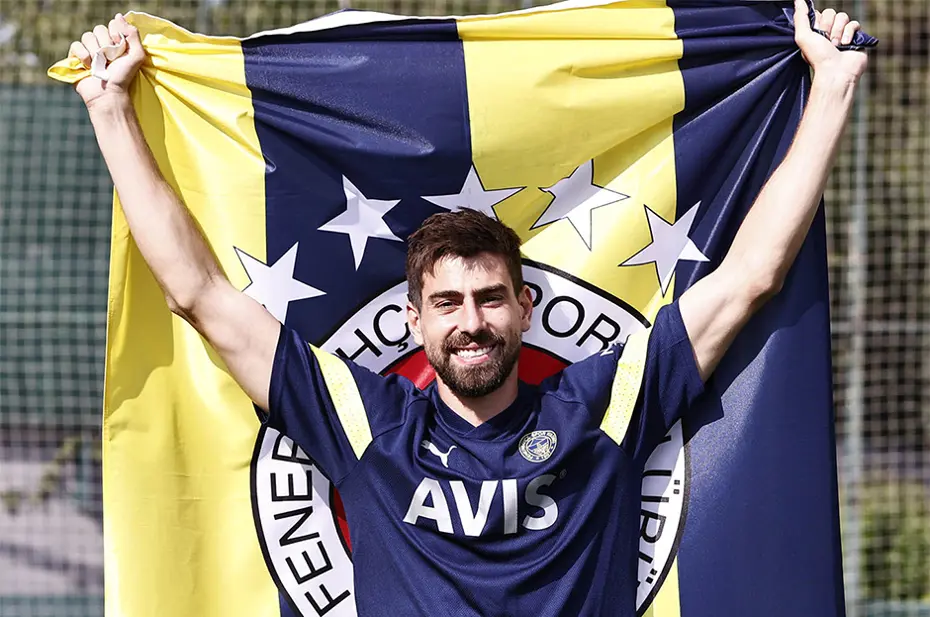 Luan Peres imzayı atıyor: "Transfer çok yakın" - 4