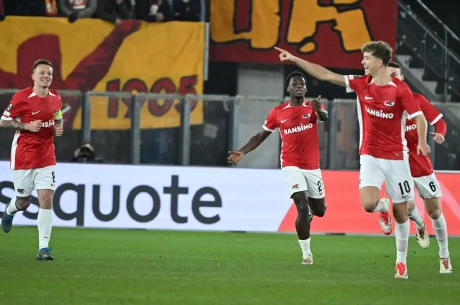 Hollanda'da herkes Galatasaray'ı konuşuyor: Farklı mağlubiyet için olay manşet - 5