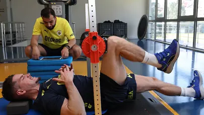 Fenerbahçeli futbolcular testten geçti