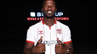 Sivasspor gece 02:15'te yıldız transferini açıkladı