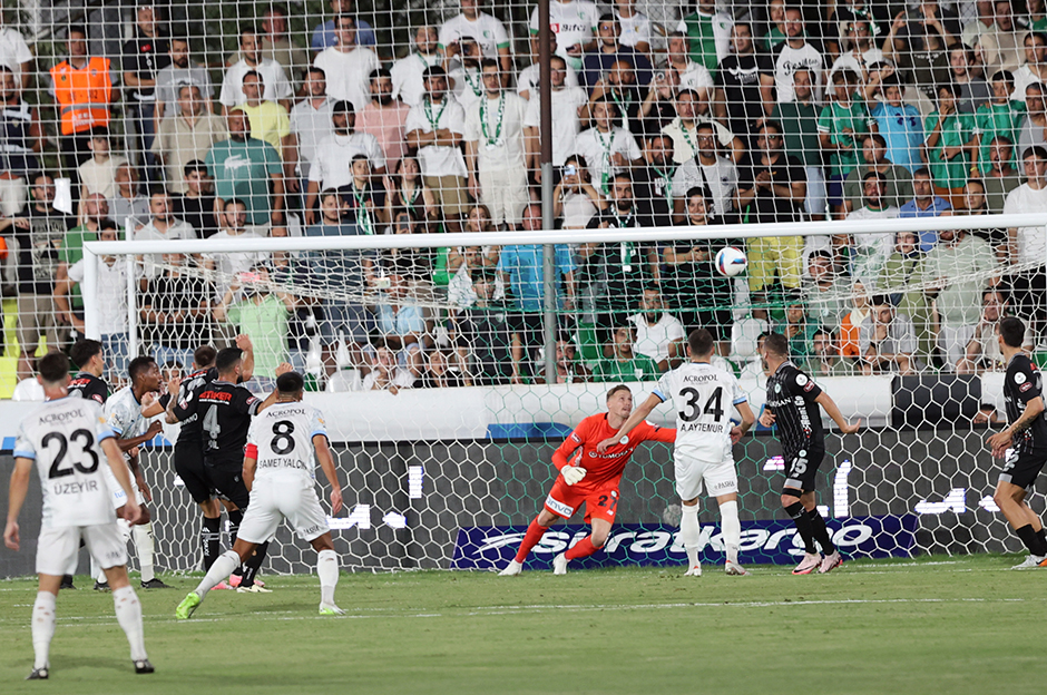 Bodrum FK'den tarihi galibiyet