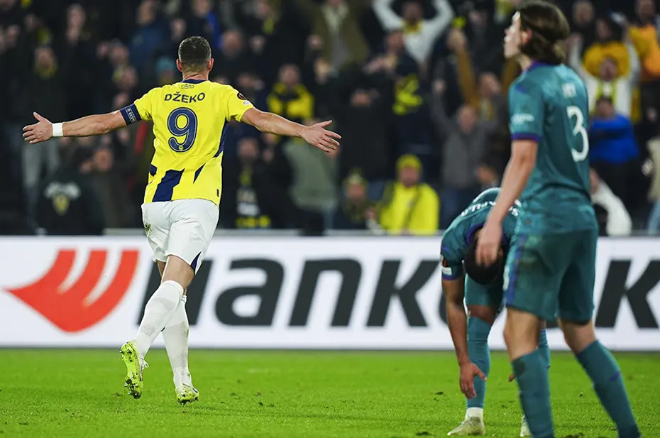 Belçika basını, Fenerbahçe-Anderlecht maçı sonrası ayaklandı: Hakeme büyük öfke - 3