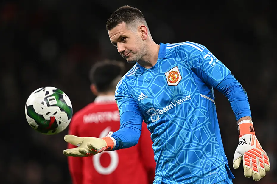 Altay Bayındır'a rakip: Manchester United'dan kaleci hamlesi - 2