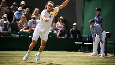 Tsitsipas'tan Wimbledon'a erken veda