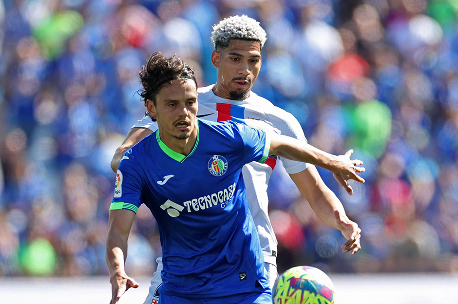 La Liga | Enes Ünal&#x27;lı Getafe, lider Barcelona&#x27;ya fırsat vermedi