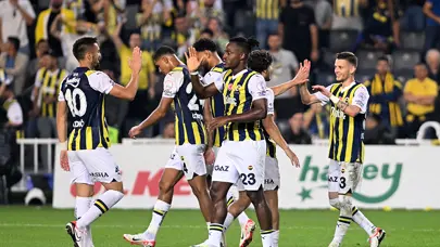 "Fenerbahçe gollerle coştu" | Sporun Manşetleri