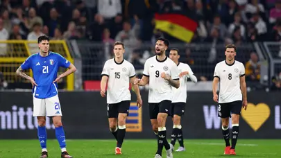 Almanya, İtalya'nın fişini ilk yarıda çekti