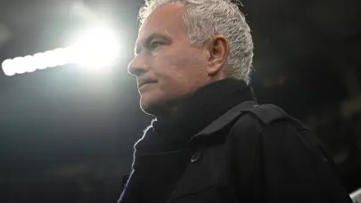 Jose Mourinho görüşme odasına: Fenerbahçe yönetiminden 3 soru