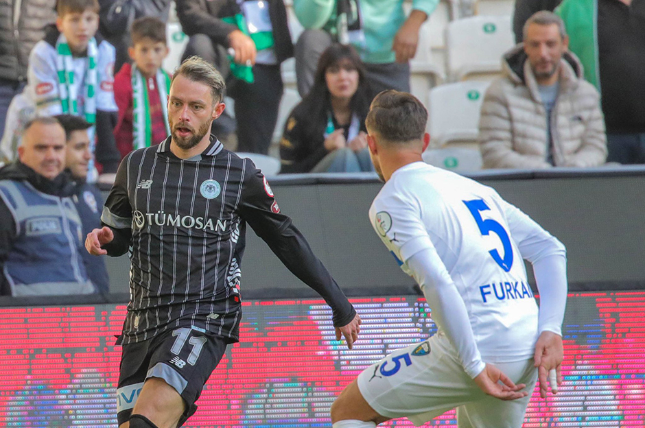 Konyaspor kupada 90. dakika golüyle gruplara kaldı