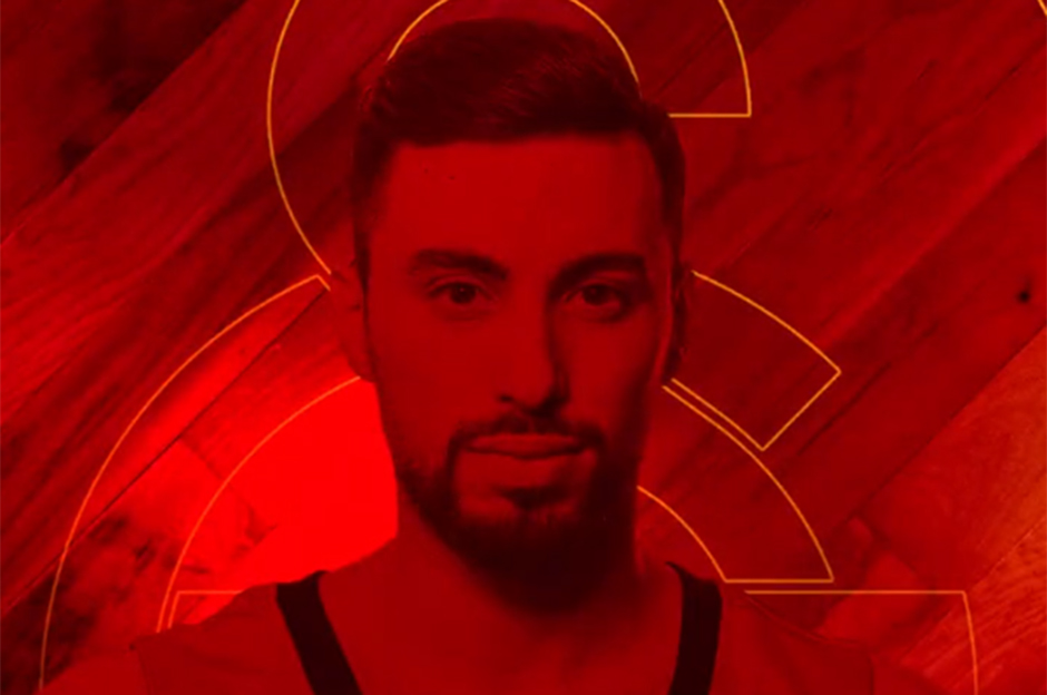 Fenerbahçe'den ayrıldı, Galatasaray'a imza attı