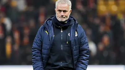 Mourinho'dan Galatasaray'a olay sözler: "Temiz değil ama iyi bir organizasyon"