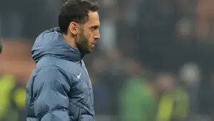 Hakan Çalhanoğlu için gelecek yaza damga vuracak transfer gelişmesi Hakan Çalhanoğlu için gelecek yaza damga vuracak transfer gelişmesi