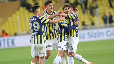 Fenerbahçe'nin genç oyuncusu Bora Aydınlık: "Umarım Arda'nın yapacağı asistlerle de gol atarım"