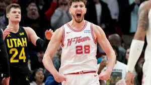 Alperen Şengün kariyer rekorunu tekrarladı Alperen Şengün kariyer rekorunu tekrarladı