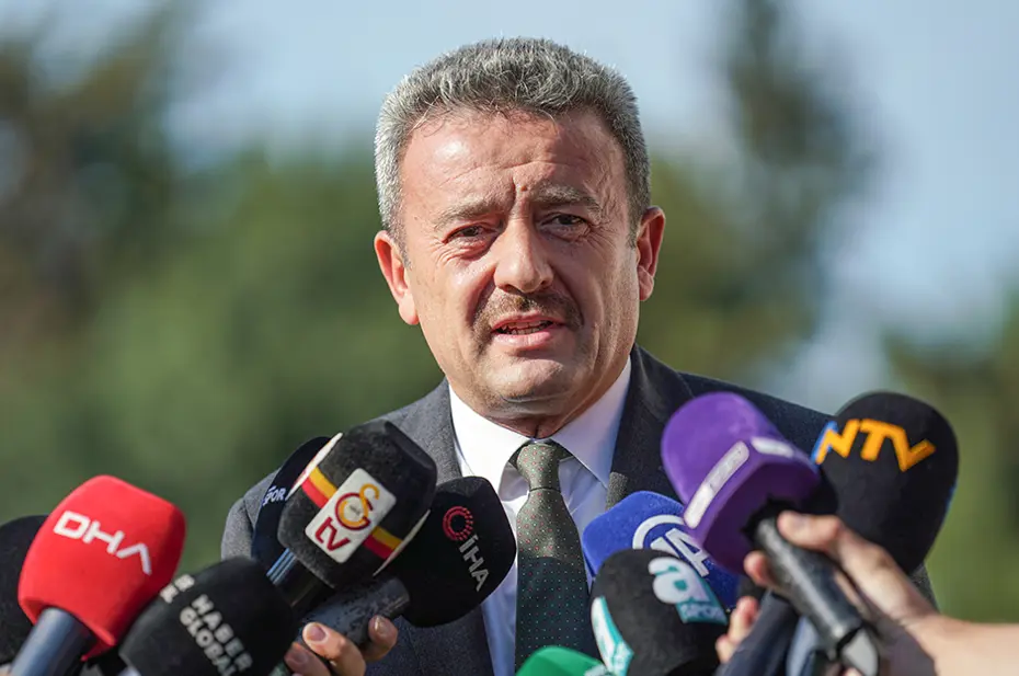 İbrahim Hatipoğlu'ndan merak edilenlere yanıt: Transfer ve Şampiyonlar Ligi gündemi - 6