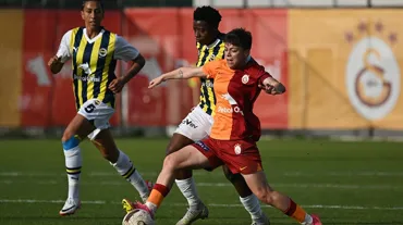 Fenerbahçe-Galatasaray rekabeti kadınlar futbolunda da yaşanıyor