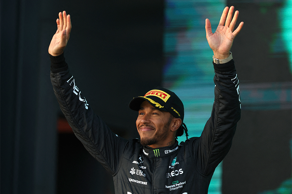 Ferrari, Lewis Hamilton'a servet ödeyecek