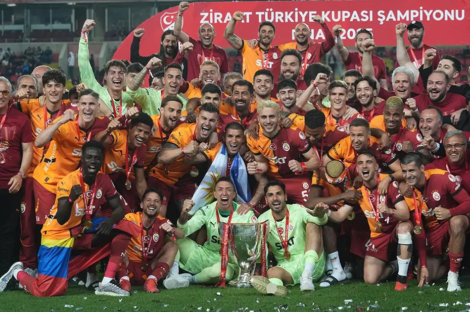 "Cihan Aydın, Savic'in ağzının içine konuştuğu hakem olarak anılacak" | Spor yazarları kupa finali için ne dedi? - 2