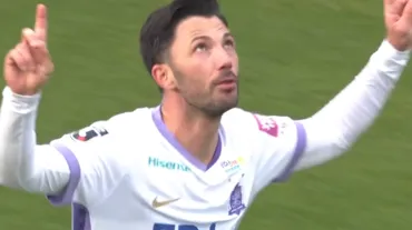 Japon Ligi'nin açılış haftasına Tolgay Arslan damgası