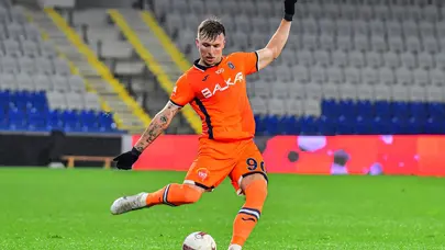 Başakşehir ayrılığı açıkladı: Çin Ligi'ne kiralandı