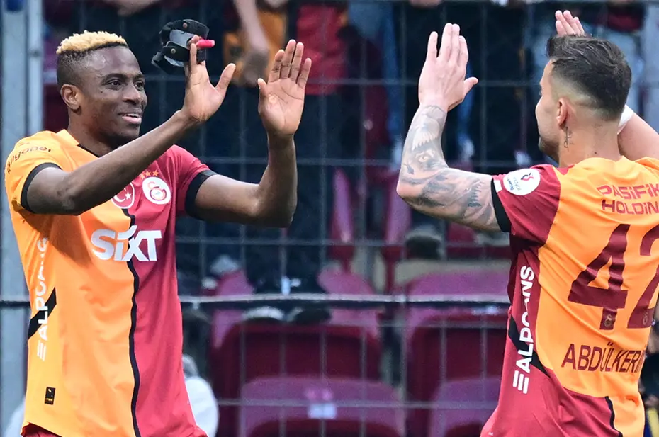 Kariyer sezonunu geçiren Osimhen'den Galatasaray'a dev katkı: Yeni rekor için 2 gol - 2