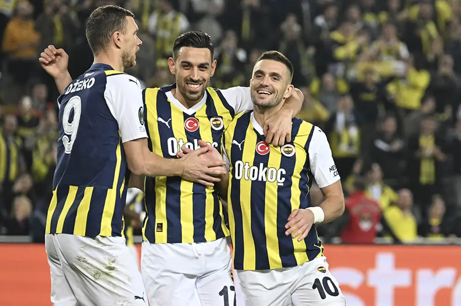 "Resital; Ferdi Kadıoğlu’ndan" | Spor yazarları Fenerbahçe için ne dedi? - 3 "Resital; Ferdi Kadıoğlu’ndan" | Spor yazarları Fenerbahçe için ne dedi? - 3