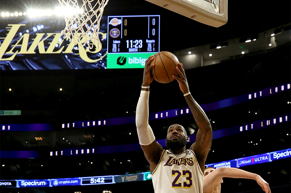 Lakers seriye tutundu, Celtics öne geçti