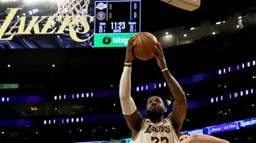 Lakers seriye tutundu, Celtics öne geçti