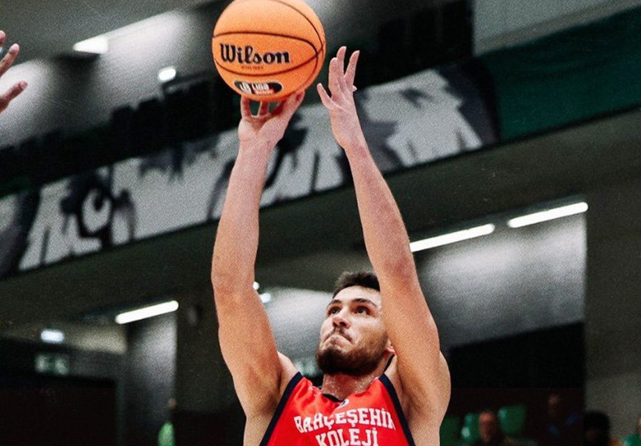 Bahçeşehir Koleji deplasmanda Sporting'i devirdi