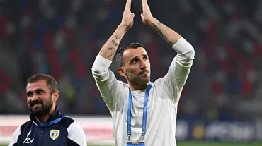 Zorlu maç sonrası Mehmet Topal'a sevgi gösterisi