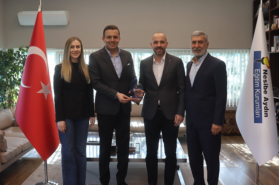 Nesibe Aydın'da play-offa veda sonrası ayrılık