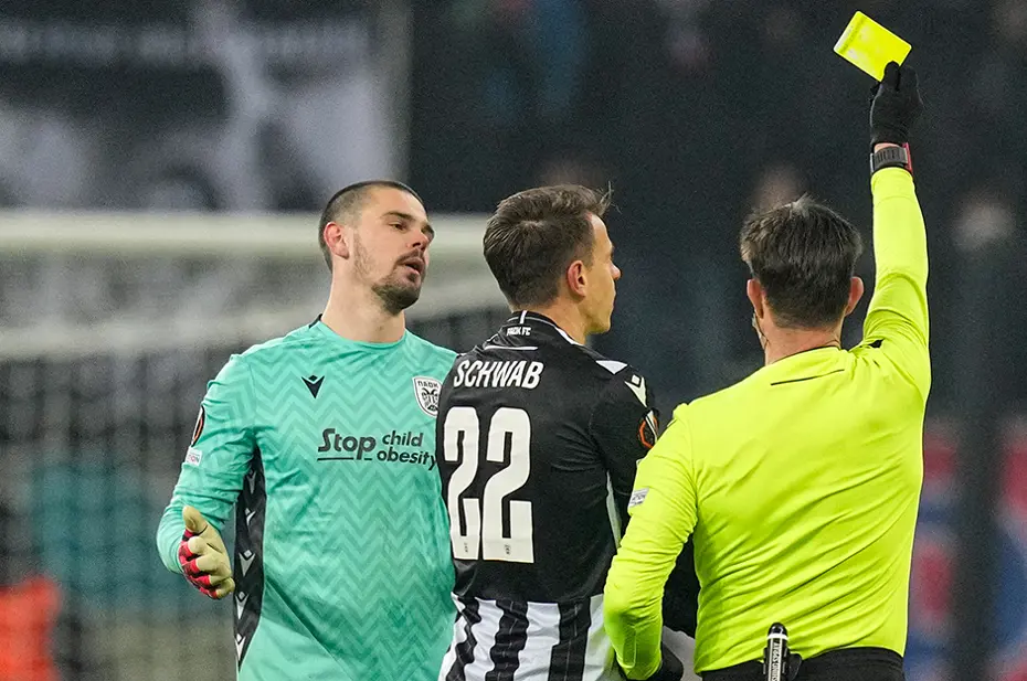 Muslera'nın yerine kaleci bulundu: "Ben Galatasaray'a gidiyorum" - 3 Muslera'nın yerine kaleci bulundu: "Ben Galatasaray'a gidiyorum" - 3