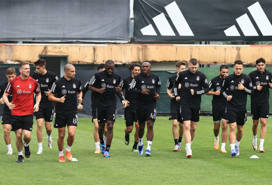 Sakaryaspor ve Beşiktaş, özel maçta karşılaşacak