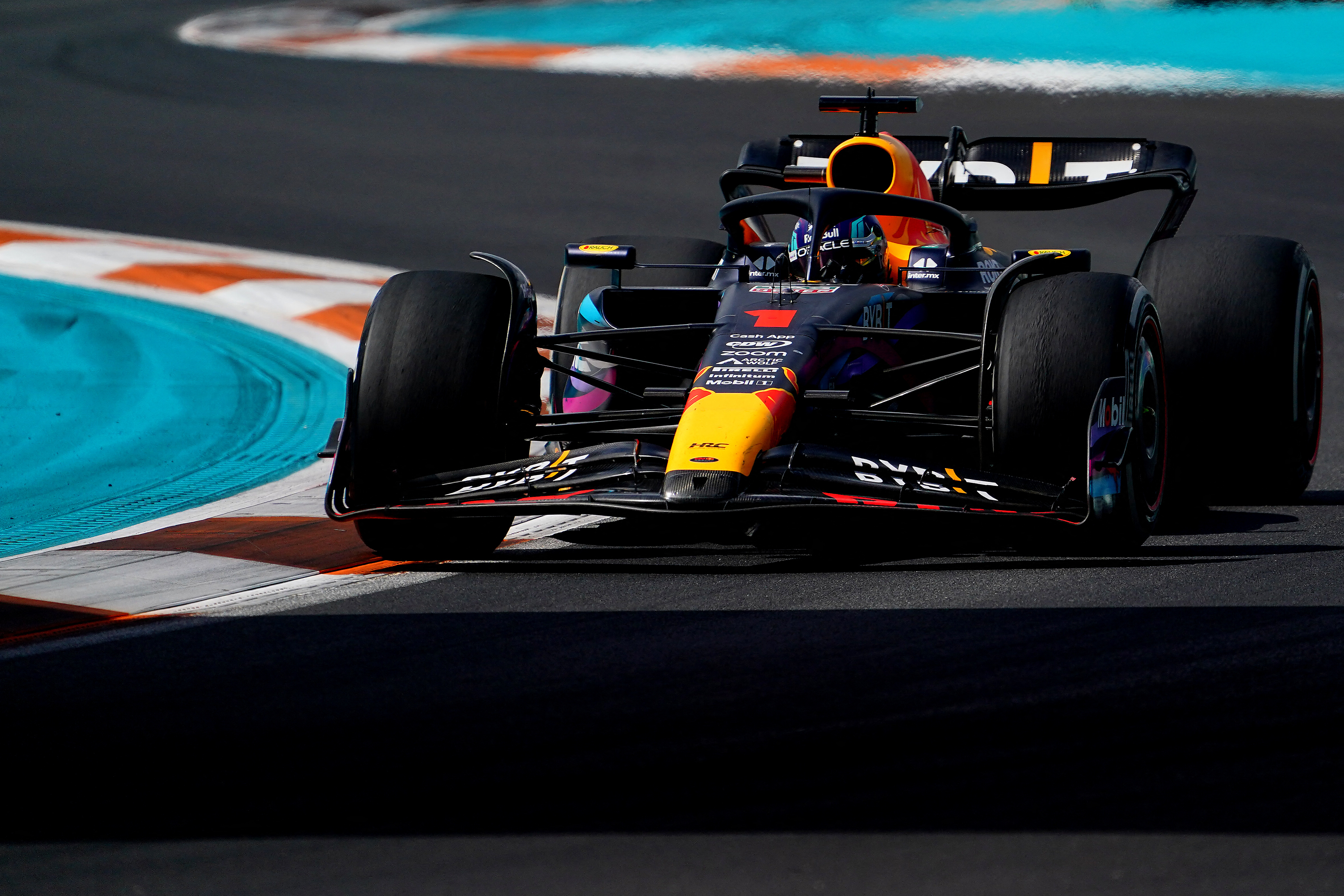 Formula 1 Miami GP'de kazanan Verstappen; kazanan Red Bull
