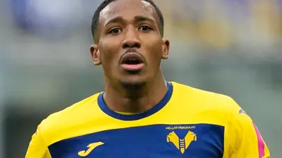 Sezona damga vuran sağ bek Galatasaray'a: Jackson Tchatchoua