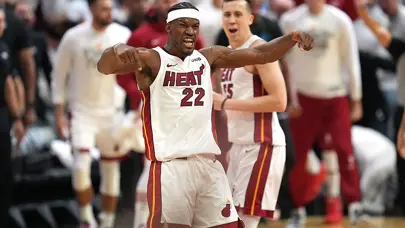 NBA | Miami Heat ve New York Knicks yarı finalde