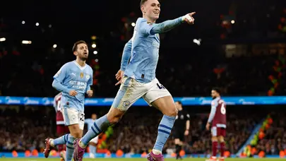 Etihad'da Foden'ın gecesi: Man City, Aston Villa'yı 4'ledi