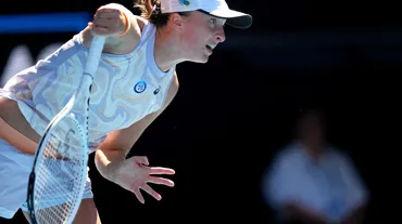 Avustralya Açık'ta Swiatek ve Tsitsipas 4. turda