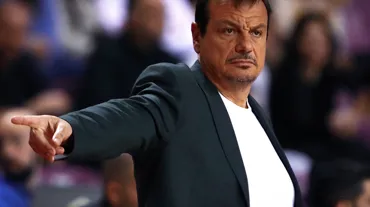 Ergin Ataman'ın Panathinaikos'u ezeli rakibini yenip kupaya uzandı
