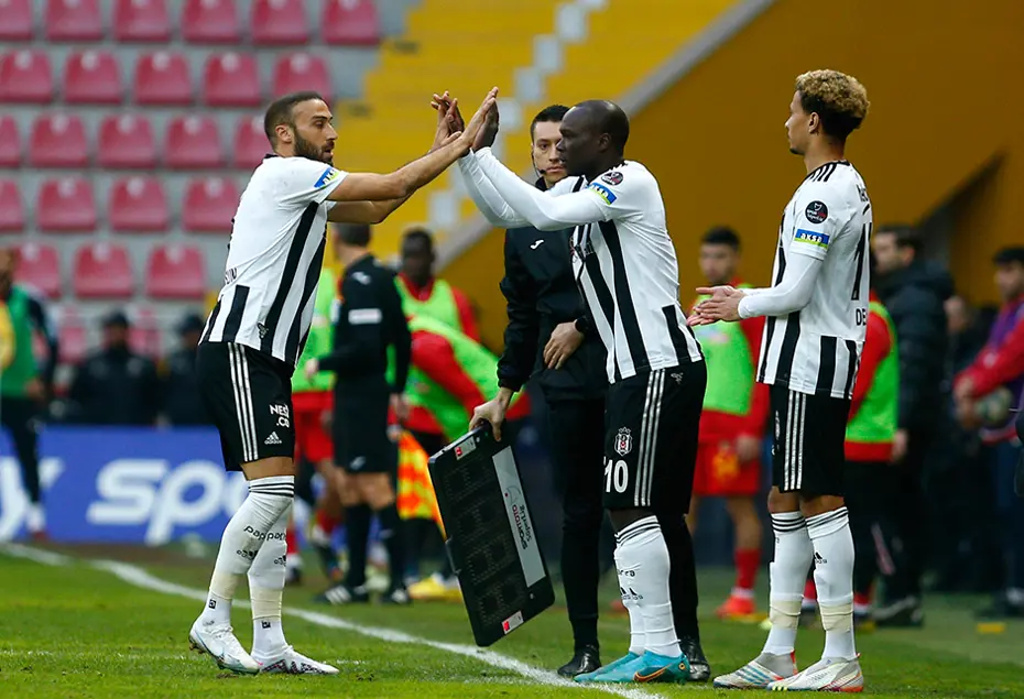 "Gurur ve Utanç" Spor yazarları Beşiktaş için ne dedi? - 3