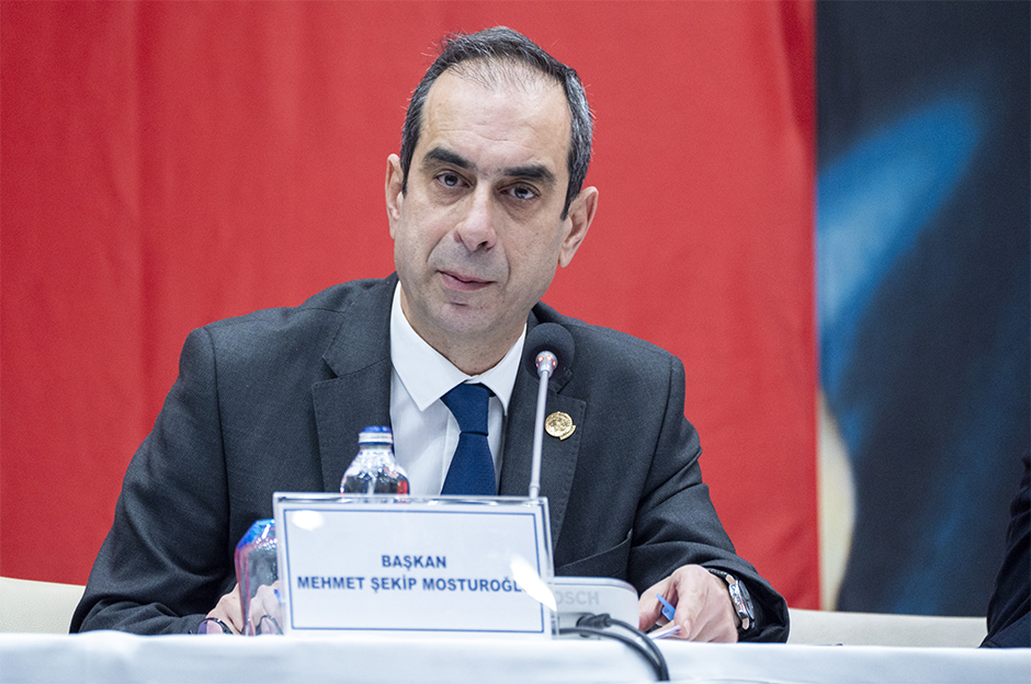 Şekip Mosturoğlu: "Bu sezon biz şampiyon olacağız"