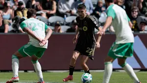Cengiz Ünder, MLS kariyerinde bir ilki yaşadı Cengiz Ünder, MLS kariyerinde bir ilki yaşadı