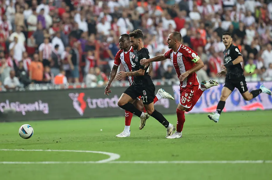 Nihat Kahveci'den yeni transfer için Talisca benzetmesi - 4 Nihat Kahveci'den yeni transfer için Talisca benzetmesi - 4