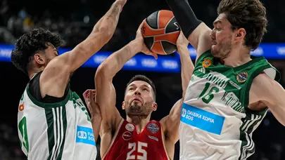 Derbiyi kazanan Olympiakos EuroLeague üçüncüsü oldu