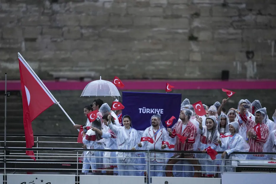 Paris 2024: Açılış töreninde Türkiye - 17 Paris 2024: Açılış töreninde Türkiye - 17