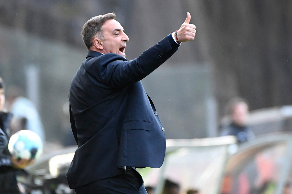 Carlos Carvalhal'dan milli futbolculara övgü: "Yetenekleriyle göz dolduruyor"