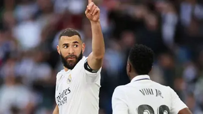 La Liga | Benzema 7 dakikada hat-trick yaparak fişi çekti