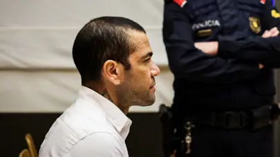 Hapis cezasına çarptırılan Dani Alves'e bir şok daha