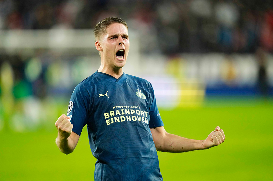 PSV Eindhoven'dan Joey Veerman'a yeni sözleşme