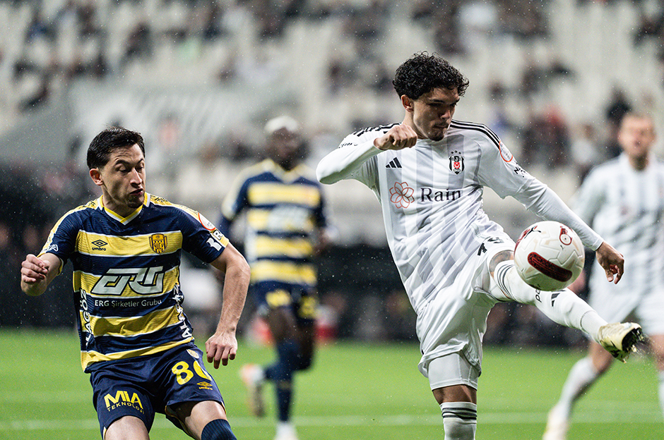 SON DAKİKA | Beşiktaş'ta 4 futbolcu Fenerbahçe derbisinde yok